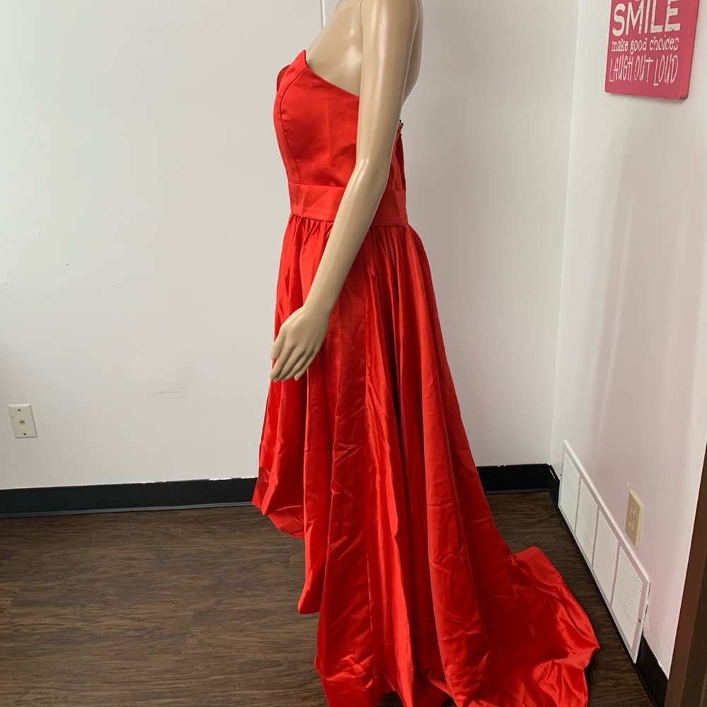 Dress - Picture 7 of 15